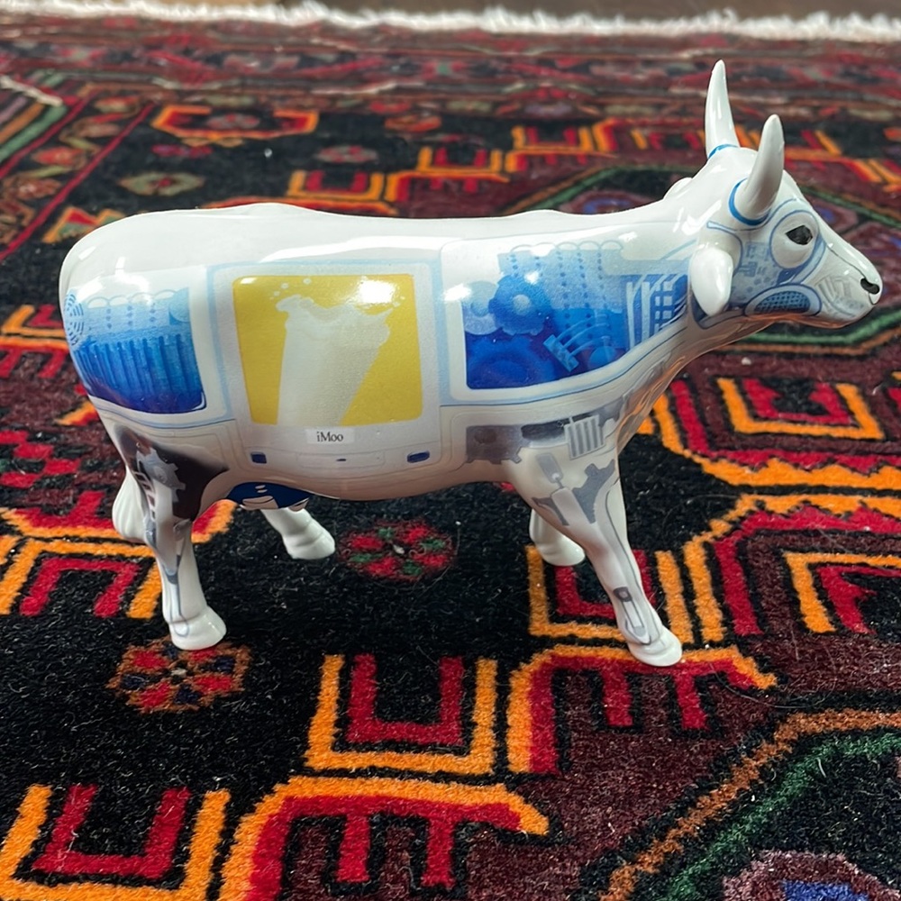 Cow Parade Figurines